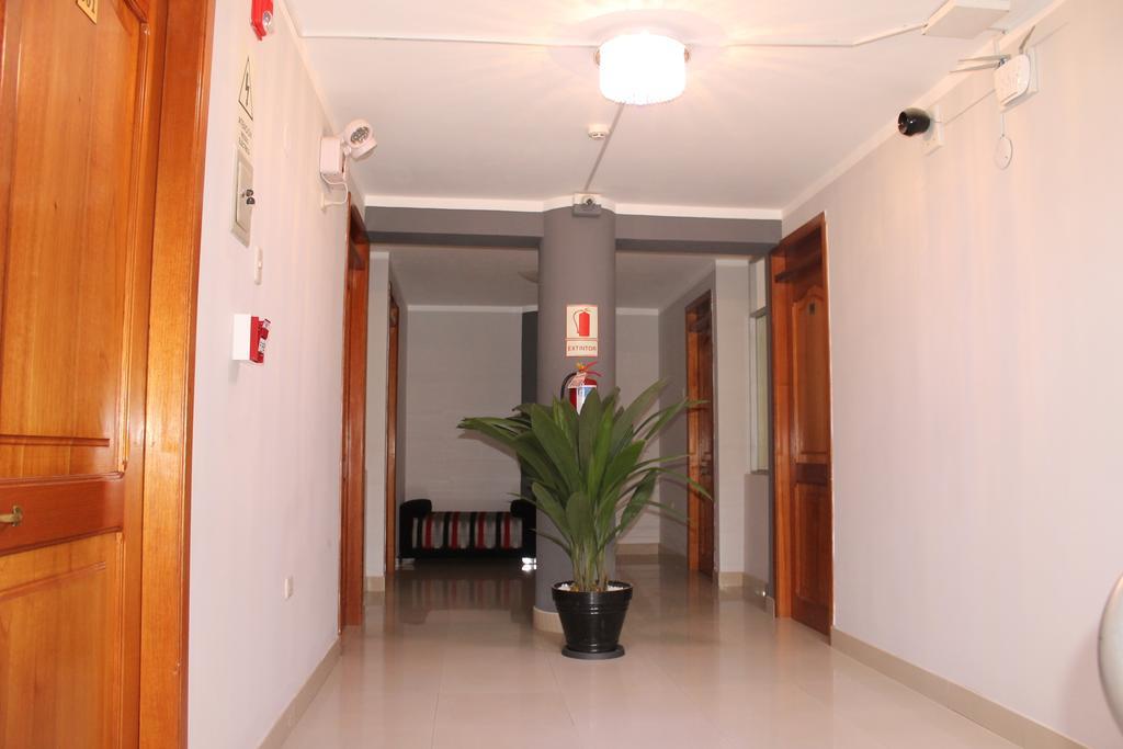 Hotel Venecia 瓦努科 外观 照片